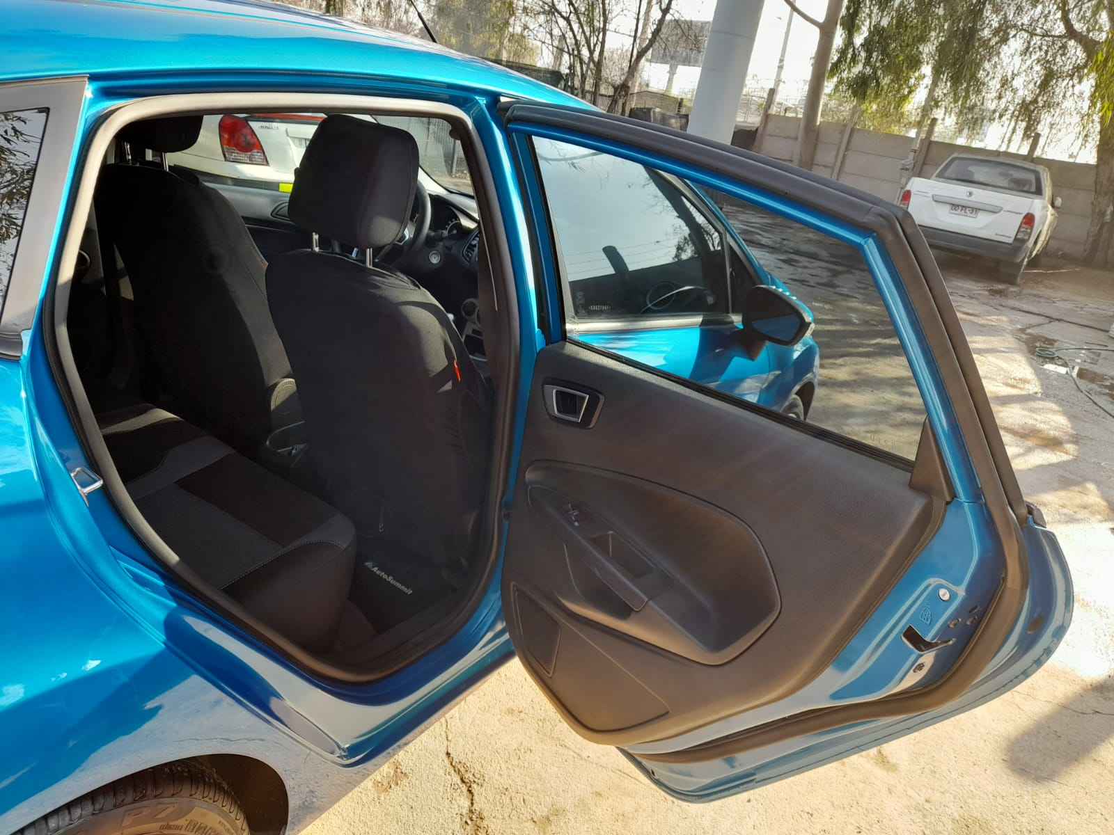 vQouwTb23re8JXCN.jfif